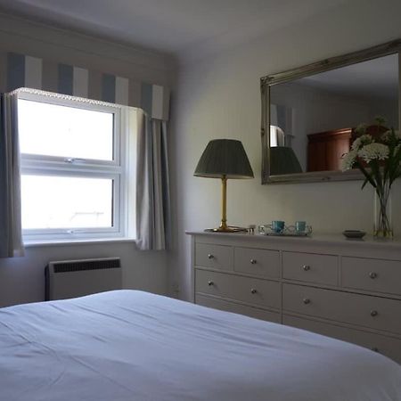 Villa Fabulous High Street Townhouse With Stunning Views & Parking At 'Eagles Nest' Falmouth Exterior foto