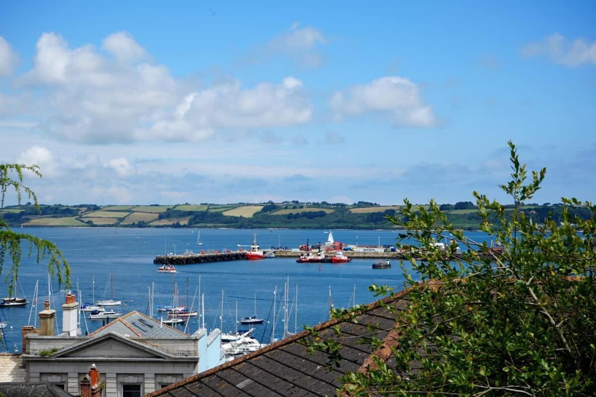 Villa Fabulous High Street Townhouse With Stunning Views & Parking At 'Eagles Nest' Falmouth Exterior foto